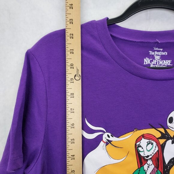 Disney Parks T-shirt Juniors Small Nightmare Before Xmas Crew Graphic Purple Tee - Picture 5 of 8